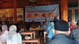 Konsolidasi relawan pemilih muda bersama Endah Cahya Imawati.