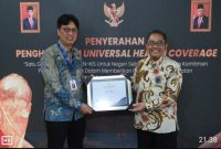 Pemerintah Kabupaten Kebumen berhasil meraih prestasi tingkat nasional lagi, yaitu Universal Health Coverage (UHC) Award 2024 dari Kementerian Koordinator Bidang Pembangunan Manusia dan Kebudayaan (Menko PMK).