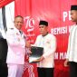 Bupati Kebumen menyerahkan SK remisi umum HUT RI ke 79 kepada warga binaan Rutan Kebumen.