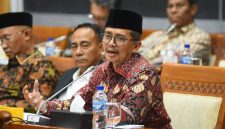 Anggota Komisi I DPR RI Andi Najmi Fuaidi saat mengikuti Rapat Kerja Komisi I DPR RI bersama BSSN dan Bakamla di Ruang rapat Komisi I DPR RI, Jakarta, (12/6/2024). Foto: emadia.dpr.go.id