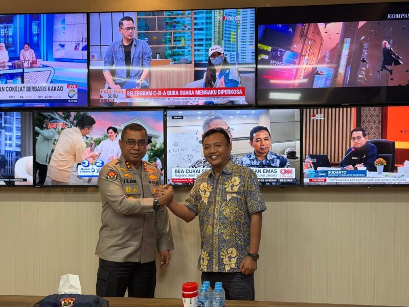 Direktur Eksekutif Pusat Polling Indonesia Chamad Hojin Saat Melakukan Auidensi dengan Kadiv Humas Polri