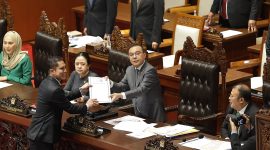 Anggota DPR RI dari Fraksi PAN sekaligus anggota Badan Legislasi DPR, Aqib Ardiansyah menyampaikan draft pandangannya dalam sidang paripurna DPR RI. 