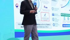 Taruna Ikrar Paparkan Neuroleadership dan AI di Forum Teknologi Medis Tsinghua University China