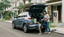 Memilih kendaraan listrik pada akhirnya bukan hanya tentang spesifikasi atau teknologi yang ditawarkan, tetapi juga bagaimana kendaraan tersebut dapat menjadi bagian dari keseharian penggunanya. -AI